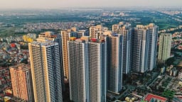 Vì sao giá chung cư Hà Nội đắt đỏ so với thế giới?
