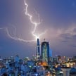 Vì sao xảy ra hiện tượng sấm chớp khi trời mưa?