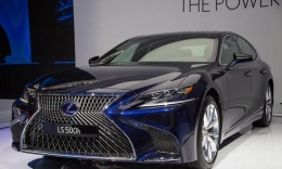 Xe sang Lexus tăng giá bán, cao nhất lên đến 160 triệu đồng