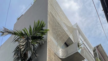 Nhà 30m² ở Hà Nội nổi bật với mặt tiền khoác tấm choàng voan mỏng
