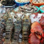 Ra chợ mua hải sản biết 4 'chiêu trò' này để tránh mất tiền oan