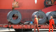 Việt Nam áp thuế với một số sản phẩm thép HRC Trung Quốc