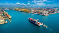 UOB tăng dự báo GDP Việt Nam thêm 0,9 điểm %