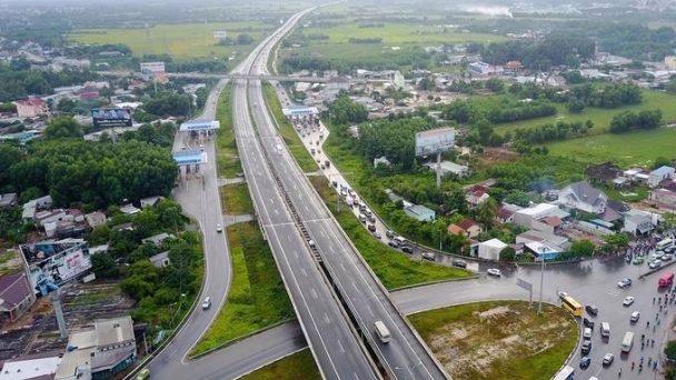 Phó Thủ tướng yêu cầu Bộ GTVT sớm ban hành quy chuẩn đường cao tốc