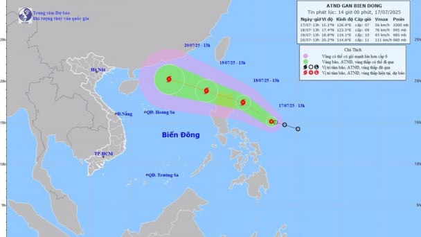 Áp thấp nhiệt đới gần Biển Đông