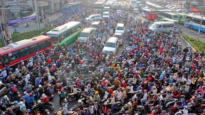 Lộ trình chuyển đổi 400.000 xe máy xăng chạy dịch vụ sang xe điện ở TP HCM