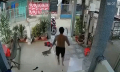 Bến Tre: Cãi nhau với vợ, chồng vô cớ chém người đi đường tử vong