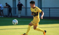 Quang Hải vào sân ở hiệp 2 trong trận giao hữu Pau FC gặp Niort