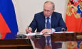 Tổng thống Nga Vladimir Putin ký sắc lệnh tăng thuế đối với dầu khí