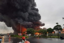 VIDEO: Cháy lớn tại Khu công nghiệp Yên Phong