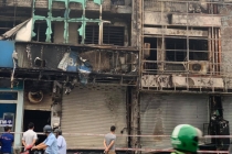 Chi nhánh ngân hàng Eximbank cùng nhà dân bốc cháy dữ dội ở TP HCM