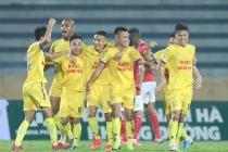 Nam Định giành chiến thắng đầu tiên tại V-League 2020 trong ngày của những cảm xúc đan xen