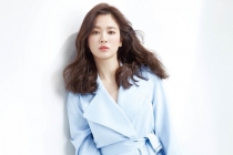Giữa ồn ào chồng cũ 'dằn mặt', Song Hye Kyo bình luận 'thả thính' một người
