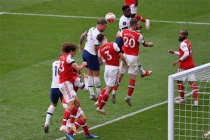 Arsenal thua ngược Tottenham trong trận derby London