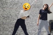  Mặc kệ tin đồn sai sự thật, Jolie Nguyễn đăng tải hình tập nhảy gây chú ý 