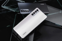 Lượng đặt hàng bộ đôi OPPO Reno 4 lấn át Samsung Note mới