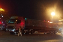Tin tức tai nạn giao thông mới nhất ngày 26/9: Va chạm với xe container, 2 cháu bé tử vong