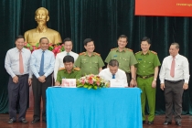 Tập đoàn Hưng Thịnh tặng gói trang thiết bị PCCC và cứu nạn, cứu hộ 22,1 tỷ đồng cho Công an TP.HCM