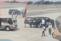 Từ vụ Phó Bí thư Tỉnh ủy Phú Yên: Ai được đưa đón tại sân đỗ máy bay?