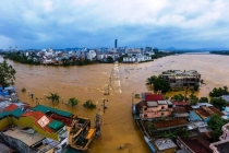 Toàn cảnh mưa lũ miền Trung làm hàng chục người chết và mất tích