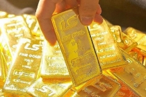Giá vàng tụt dốc thê thảm, giảm gần 1 triệu đồng mỗi lượng