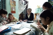 Cụ bà 90 tuổi ở Huế hơn 30 năm dạy ngoại ngữ không lương cho hàng trăm học sinh