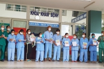 Thêm 10 bệnh nhân Covid-19 ở Đà Nẵng được xuất viện, về nhà