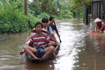 Mưa lớn, 1 nghìn nhà ở Thừa Thiên Huế bị ngập, 1 người mất tích