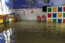 Ứng phó khẩn cấp với cơn bão số 9, Thừa Thiên Huế cho học sinh nghỉ học