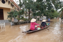 Ứng phó với cơn bão số 13, Thừa Thiên Huế yêu cầu người dân không ra khỏi nhà dự kiến từ 18h ngày 14/11