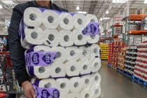 ‘Ngã ngửa’ với lý do thực sự khiến mọi người đổ xô mua giấy vệ sinh