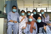 Gia đình 7 người của bác sĩ Malaysia dương tính với Covid-19