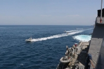 TT Trump ra lệnh bắn tung các tàu chiến Iran khiêu khích Mỹ