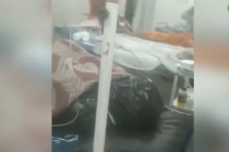 Video: Bệnh nhân Covid-19 nằm cạnh xác chết ở Ấn Độ