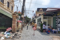 Hà Nội: Phong tỏa thôn 120 hộ khi 1 người bị sốt, test nhanh 1 lần âm tính, 1 lần dương tính Covid-19