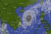 Tin bão mới nhất: Từ 14/11, bão số 13 gây gió mạnh, mưa lớn từ Hà Tĩnh đến Quảng Nam