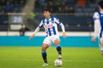 Đoàn Văn Hậu chơi trọn vẹn 90 phút trong trận thắng của Jong Heerenveen