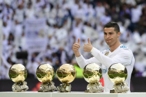 Cristiano Ronaldo là ai? Ronaldo giành bao nhiêu Quả bóng vàng FIFA?