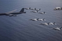 Máy bay B-52 bay 28 giờ liên tục tới Biển Đông tập trận