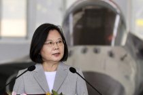 Lãnh đạo Đài Loan thăm căn cứ không quân sau hành động 'khiêu khích' của Bắc Kinh