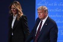 Vợ và ái nữ Tổng thống Trump xuất hiện với phong cách trái ngược nhưng vẫn hút hồn công chúng