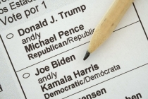Bầu cử Mỹ 2020: Bắt 2 người đàn ông vì đăng ký 8.000 phiếu cử tri giả