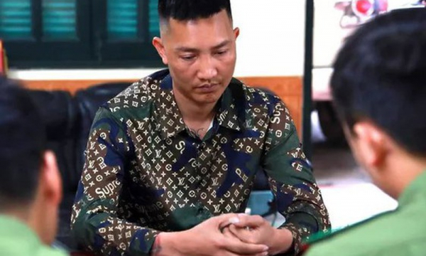 Huấn 'Hoa Hồng' bị công an triệu tập vì cắt ghép hình ảnh VTV