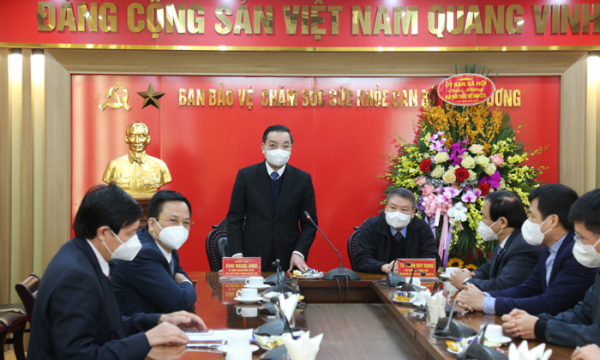 Chủ tịch UBND TP Chu Ngọc Anh chúc mừng các cơ sở y tế, nhân Ngày Thầy thuốc Việt Nam