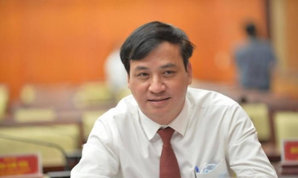Chủ tịch nước Nguyễn Xuân Phúc truy tặng Huân chương Lao động cho ông Lê Hòa Bình