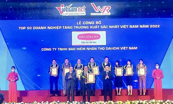 Dai-ichi Life Việt Nam được vinh danh trong 'Top 50 Doanh nghiệp tăng trưởng xuất sắc nhất Việt Nam'