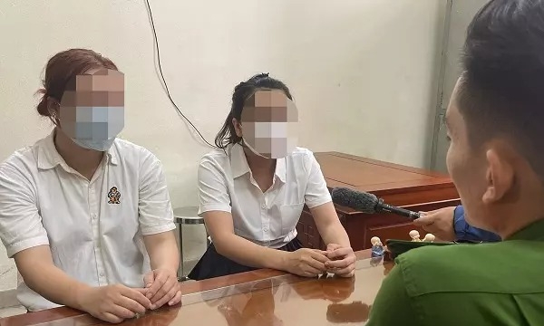 2 nhân viên massage báo tin giả để công an bắt người
