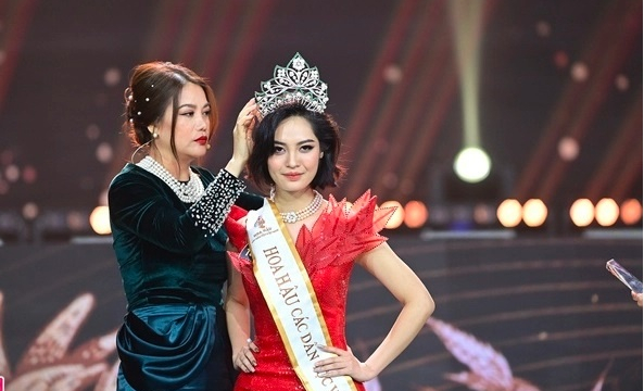 Nhan sắc thay đổi theo từng năm của Tân Hoa hậu các Dân tộc Việt Nam 2022 Nông Thúy Hằng