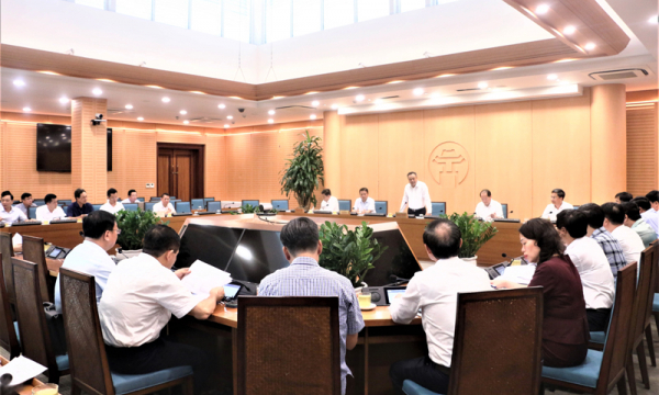 Đẩy mạnh phân cấp quản lý nhà nước, ủy quyền trên địa bàn thành phố Hà Nội
