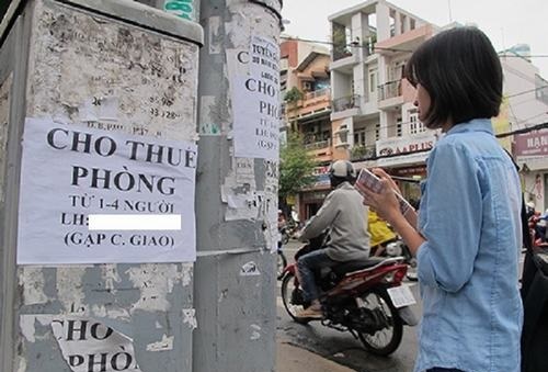 Giá phòng cho thuê tăng vọt, tân sinh viên 'khốn khổ' tìm nhà trọ